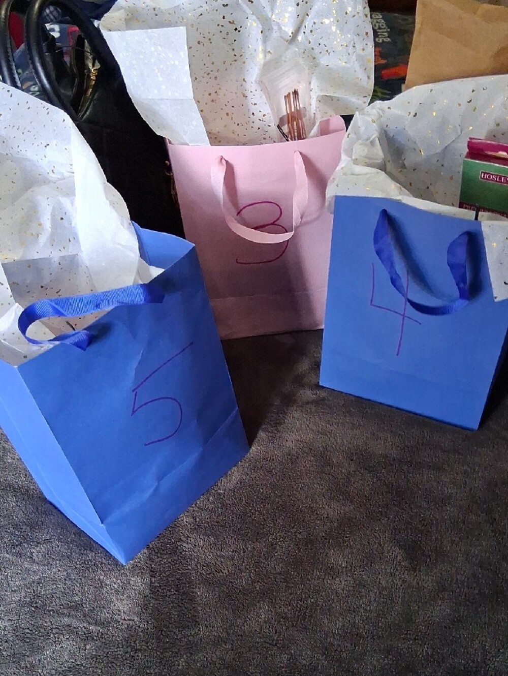 PICK A NO.BETWEEN 1-6. YOU GET 12 ITEMS &jewlery. 1,2,4,5 Left.lmk Your Number - Picture 2 of 12